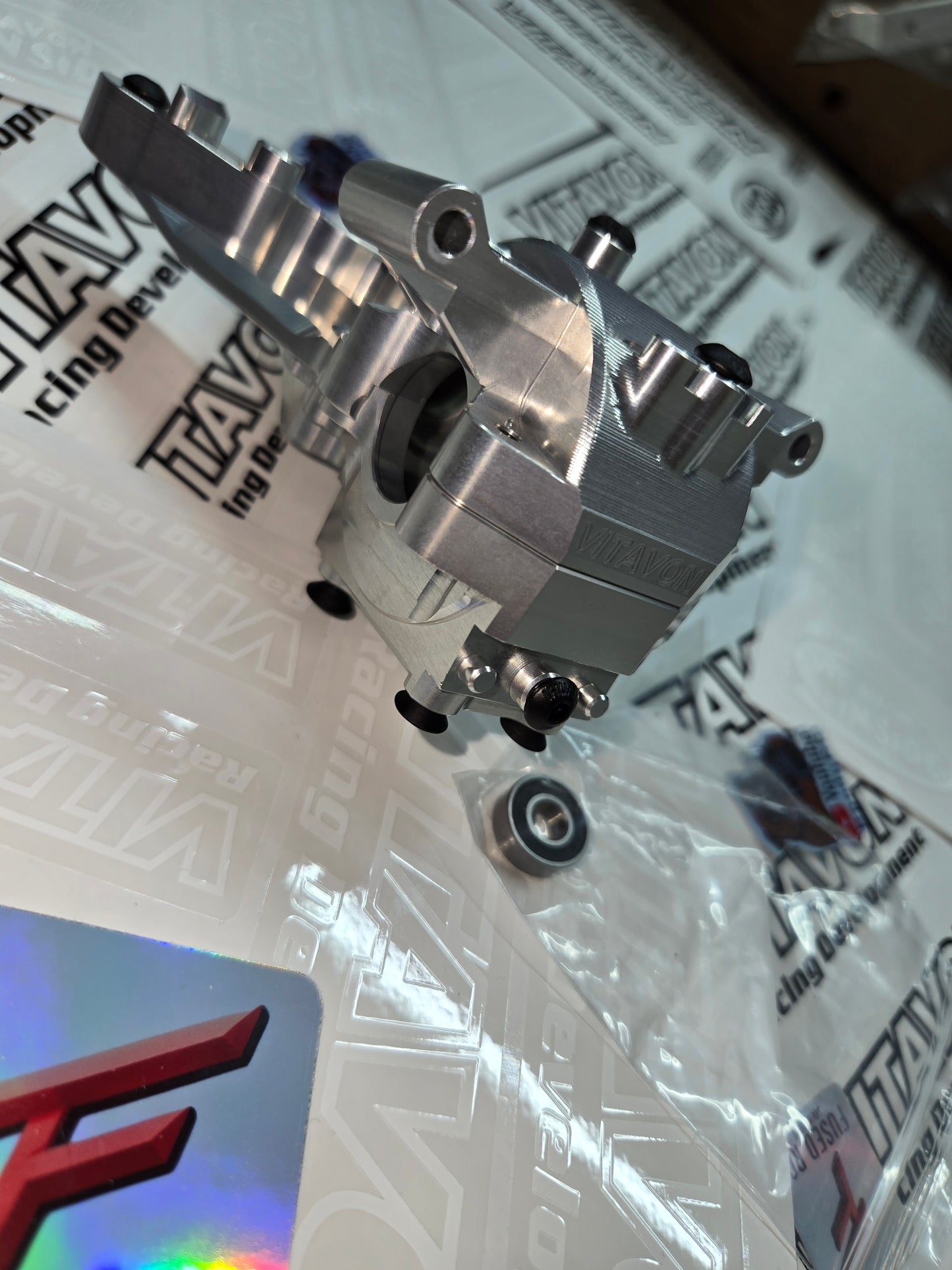 VITAVON CNC Alu 7075 Redesigned Front Bulkhead For Traxxas MAXX 1/10 MAXX/Slash - Silver