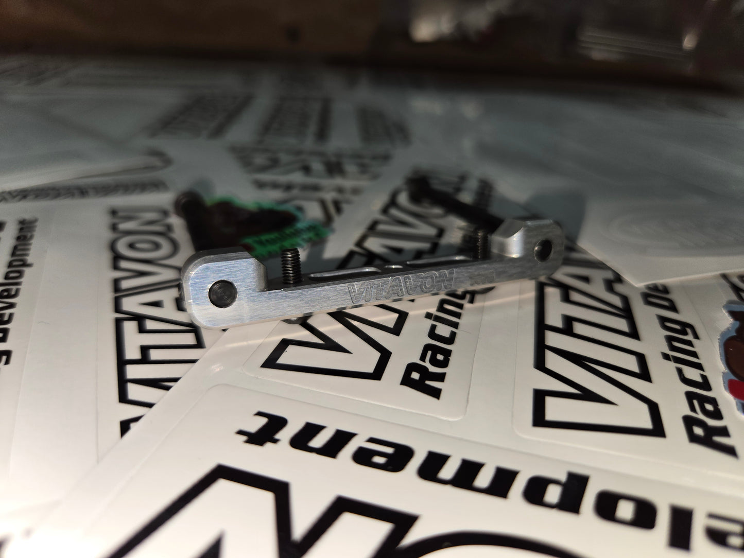 VITAVON CNC Alu7075+HD#45 Steel Front Upper Suspension Mount&Hinge Pin For Arrma 6S Kraton/Mojave - Silver