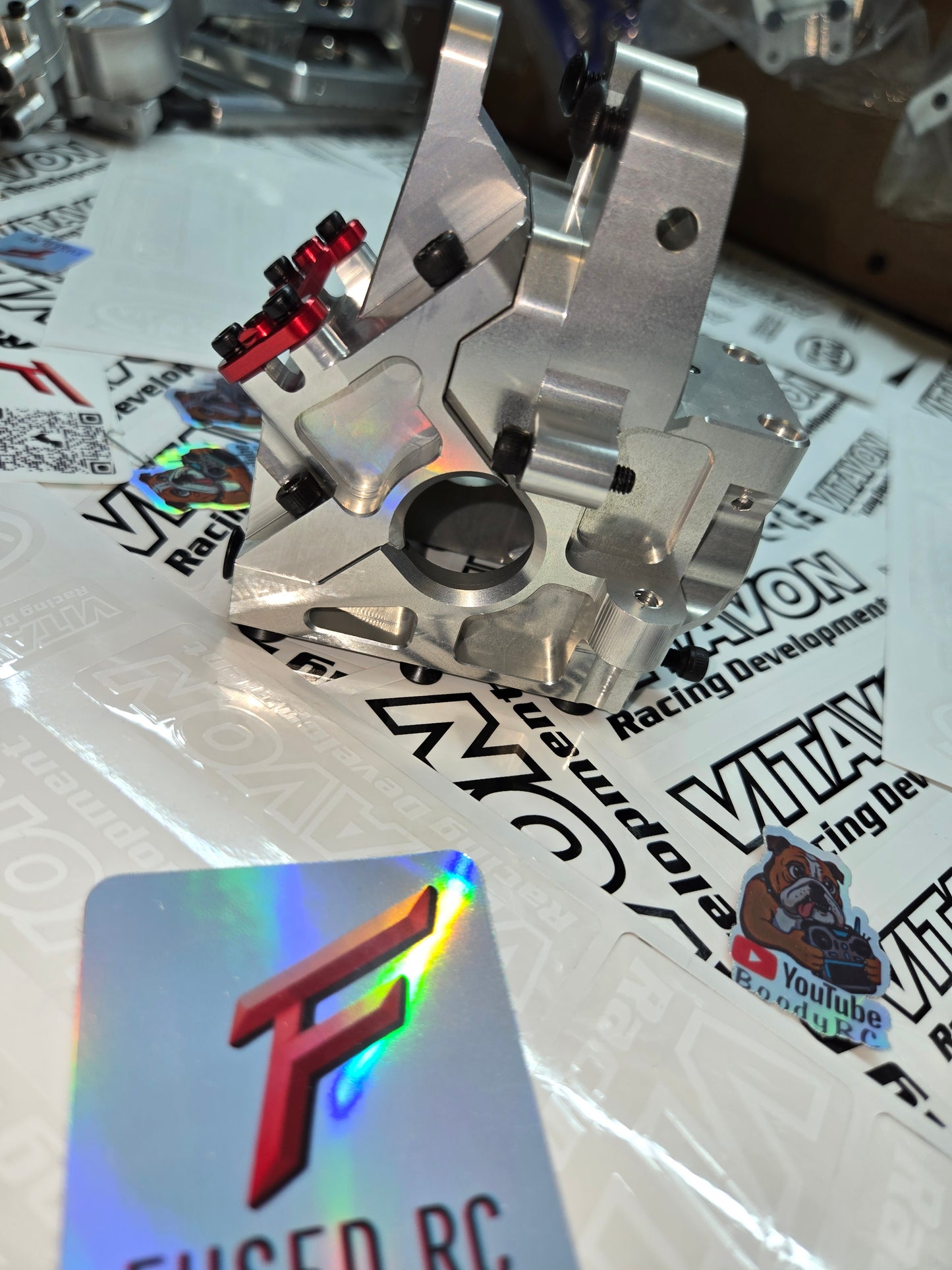 Vitavon redesigned CNC alu7075 Bulkhead for Arrma Kraton/Outcast 8S 1/5 - Silver