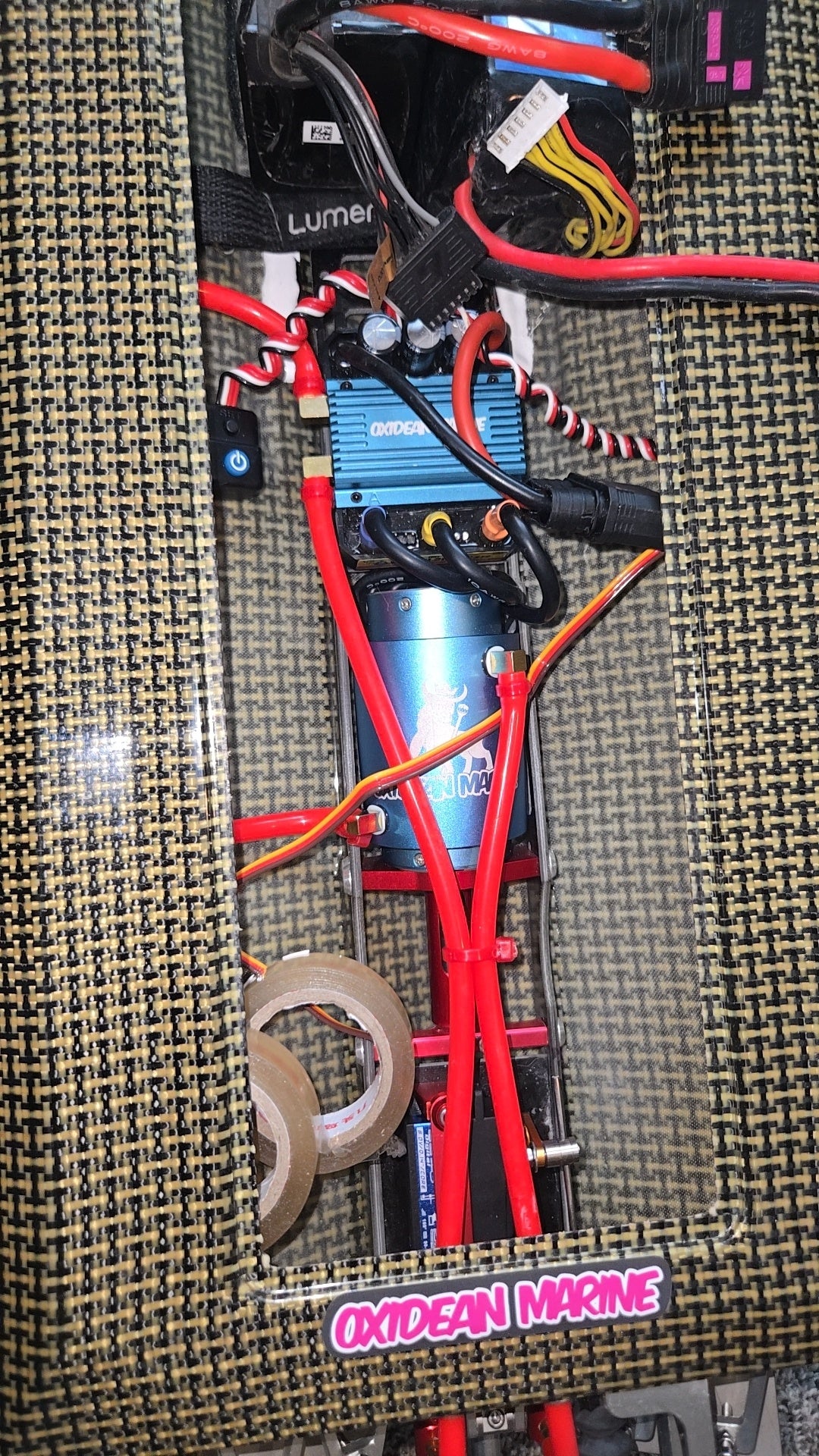 Oxidean marine dominator, carbon kevlar RTR